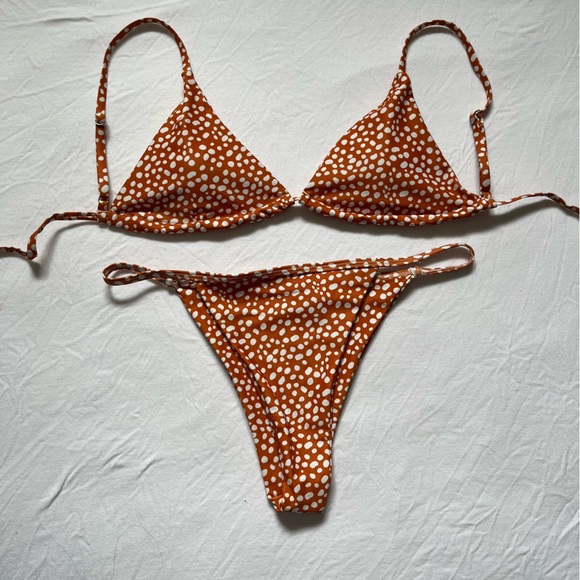 orange and white polka dot bikini - Picture 1 of 4
